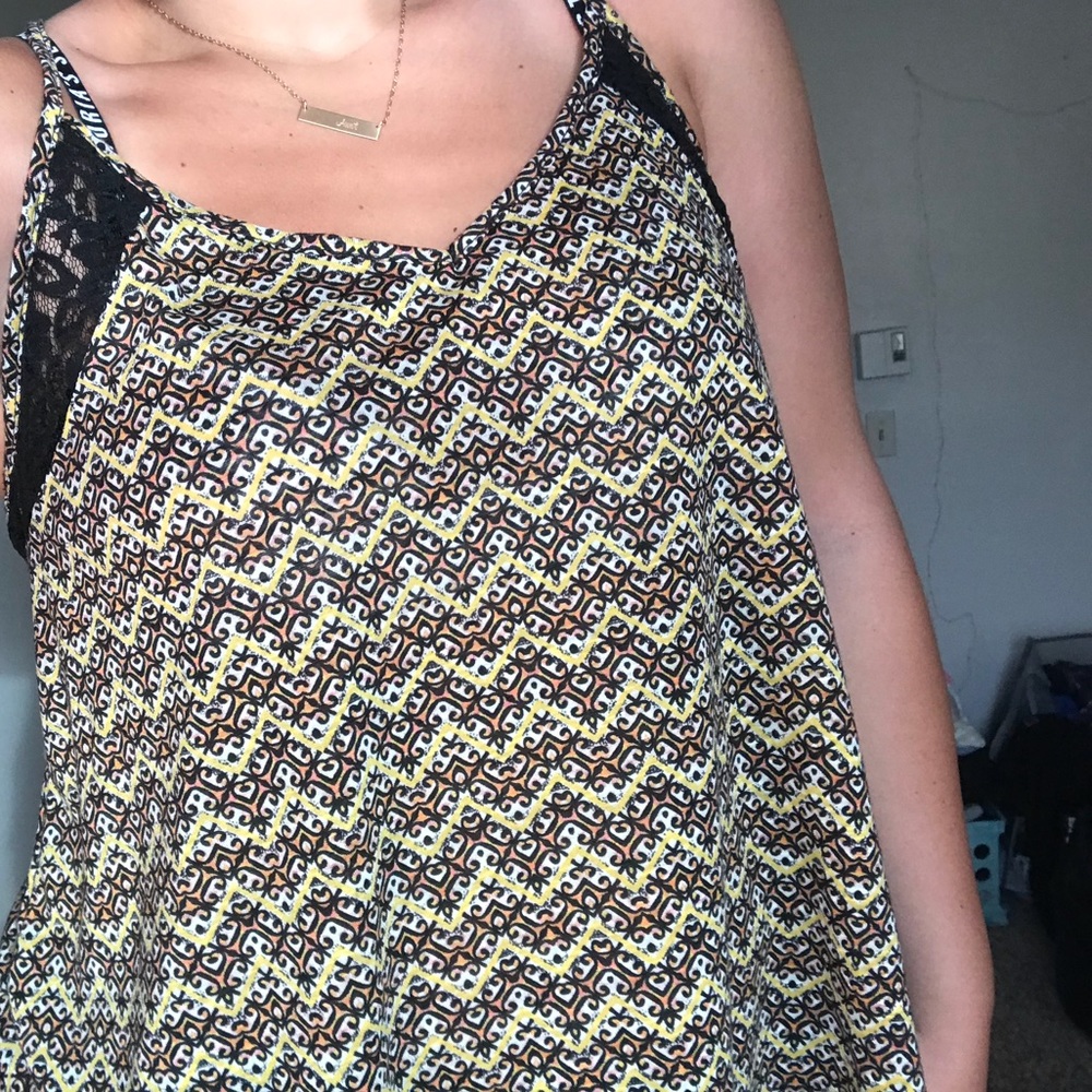 Flowy Tank
